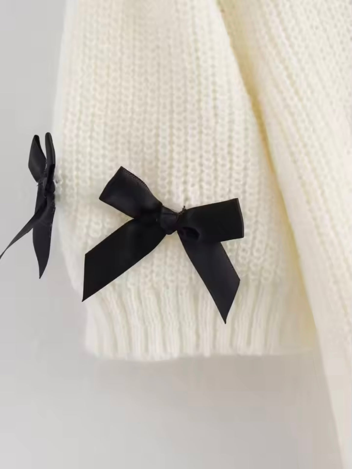 Knitted Bow Pullover Sweater